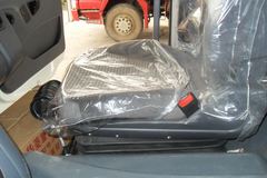 华菱 星凯马重卡 375马力 6X4 牵引车(HN4250HP40C2M3)