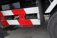 华菱重卡 336马力 6X4 5.6米自卸车(HN3252P34C9M3)