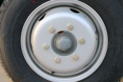 重汽王牌 W1 1.5L 102马力 汽油 3.5米单排厢式微卡(CDW5031XXYN2M5Q)