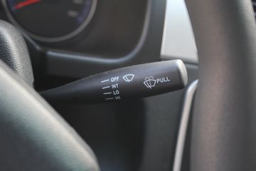 �������� ����F30 2016�� ��Ӣ�� 1.5L���� 112���� ����˫��Ƥ��ͼƬ