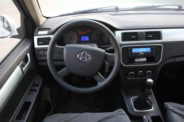 �������� ����F30 2016�� ��Ӣ�� 1.5L���� 112���� ����˫��Ƥ��ͼƬ