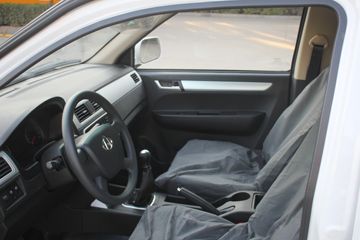 �������� ����F30 2016�� ��Ӣ�� 1.5L���� 112���� ����˫��Ƥ��ͼƬ