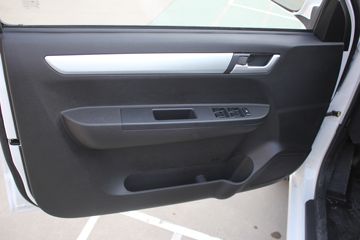 �������� ����F30 2016�� ��Ӣ�� 1.5L���� 112���� ����˫��Ƥ��ͼƬ