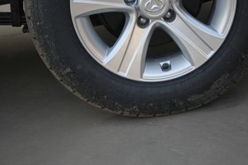 �������� ����F30 2016�� ��Ӣ�� 1.5L���� 112���� ����˫��Ƥ��ͼƬ