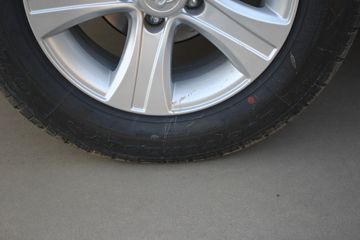 �������� ����F30 2016�� ��Ӣ�� 1.5L���� 112���� ����˫��Ƥ��ͼƬ