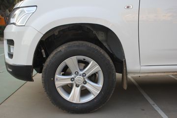 �������� ����F30 2016�� ��Ӣ�� 1.5L���� 112���� ����˫��Ƥ��ͼƬ