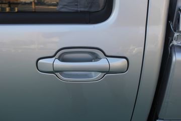 �������� ����F30 2016�� ��Ӣ�� 1.5L���� 112���� �����(����745)˫��Ƥ��ͼƬ