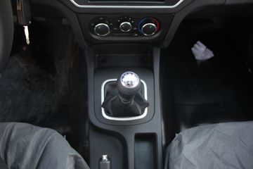 �������� ����F30 2016�� ��Ӣ�� 1.5L���� 112���� �����(����745)˫��Ƥ��ͼƬ