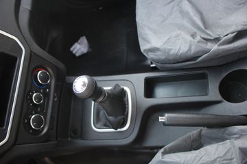 �������� ����F30 2016�� ��Ӣ�� 1.5L���� 112���� �����(����745)˫��Ƥ��ͼƬ