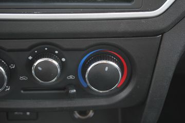 �������� ����F30 2016�� ��Ӣ�� 1.5L���� 112���� �����(����745)˫��Ƥ��ͼƬ