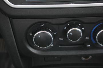 �������� ����F30 2016�� ��Ӣ�� 1.5L���� 112���� �����(����745)˫��Ƥ��ͼƬ