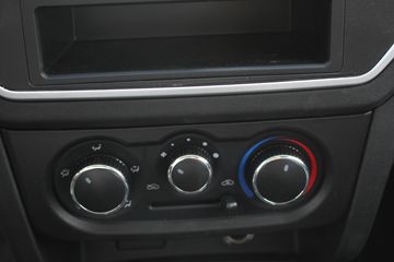 �������� ����F30 2016�� ��Ӣ�� 1.5L���� 112���� �����(����745)˫��Ƥ��ͼƬ