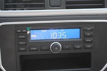 �������� ����F30 2016�� ��Ӣ�� 1.5L���� 112���� �����(����745)˫��Ƥ��ͼƬ