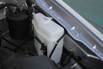 �������� ����F30 2016�� ��Ӣ�� 1.5L���� 112���� �����(����745)˫��Ƥ��ͼƬ