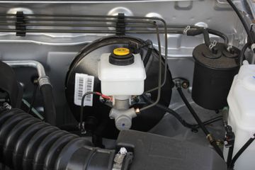 �������� ����F30 2016�� ��Ӣ�� 1.5L���� 112���� �����(����745)˫��Ƥ��ͼƬ