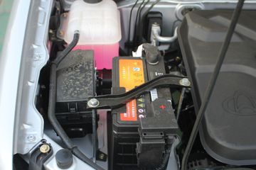 �������� ����F30 2016�� ��Ӣ�� 1.5L���� 112���� �����(����745)˫��Ƥ��ͼƬ