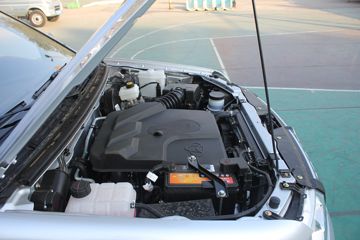 �������� ����F30 2016�� ��Ӣ�� 1.5L���� 112���� �����(����745)˫��Ƥ��ͼƬ