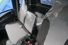 瑞吉&nbsp;自卸车驾驶室                                               图片