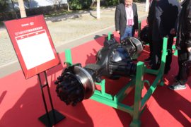 驱动桥&nbsp;车桥外观                                                图片