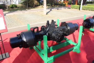 青特 QT300四代双级减速驱动桥