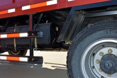 时骏 D550 130马力 4X2 3.7米自卸车(LFJ3041SCG1)