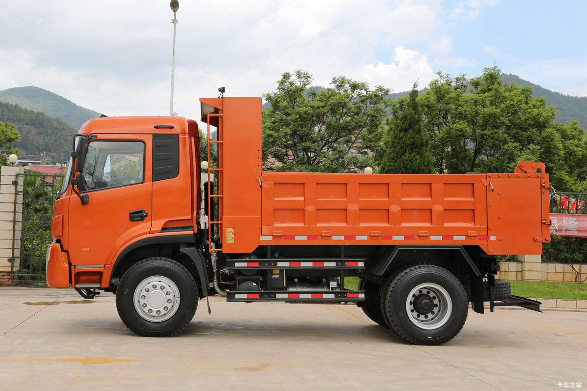 ʱ�� D750 160���� 4X2 4.2����ж��(LFJ3180SCG2)���                                                