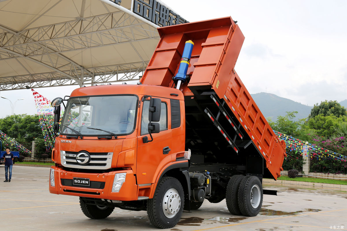 ʱ�� D750 160���� 4X2 4.2����ж��(LFJ3180SCG2)���                                                