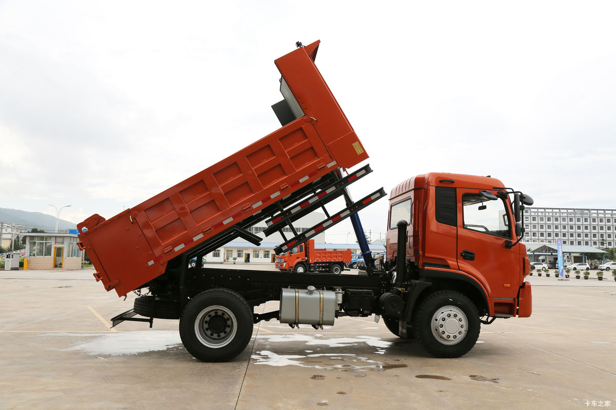 ʱ�� D750 160���� 4X2 4.2����ж��(LFJ3180SCG2)���                                                