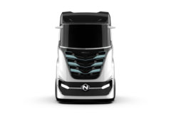 尼古拉Nikola Tre 4X2 燃料电池牵引车
