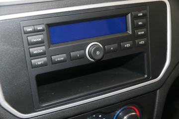 �������� ����F30 2016�� ������ 1.5L���� 112���� ����˫��Ƥ��ͼƬ