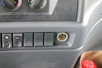 �������ó� ����X6 ������ 300���� 8X4 6����ж��(SX3315GP5)ͼƬ