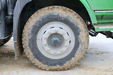 �������ó� ����X6 ������ 300���� 8X4 6����ж��(SX3315GP5)ͼƬ