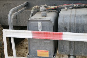 �������ó� ����X6 ������ 300���� 8X4 6����ж��(SX3315GP5)ͼƬ