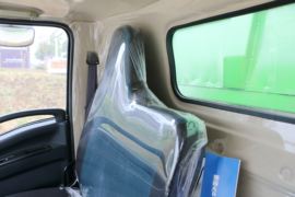 轩德X9&nbsp;自卸车驾驶室                                               图片