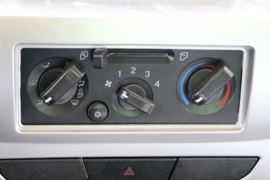 轩德X9&nbsp;自卸车驾驶室                                               图片