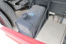 轩德X9&nbsp;自卸车底盘                                                图片