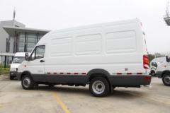 南京依维柯 宝迪 EV46 4.5T 5.99米纯电动封闭厢式货车78.05kWh