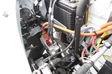 �Ͼ���ά�� ���� EV46 4.5T 5.99�״��綯�����ʽ����78.05kWhͼƬ