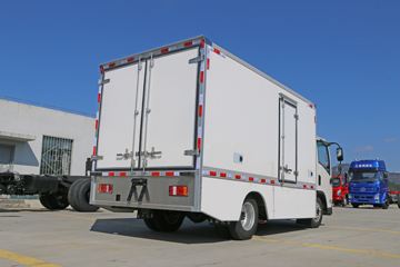 ����ʮͨ ���� 4.5T 4.1�׵��Ŵ��綯��س�(STQ5049XLCNBEV6)96.76kWhͼƬ