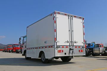 ����ʮͨ ���� 4.5T 4.1�׵��Ŵ��綯��س�(STQ5049XLCNBEV6)96.76kWhͼƬ