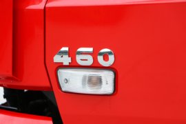 F200&nbsp;牵引车外观                                                图片