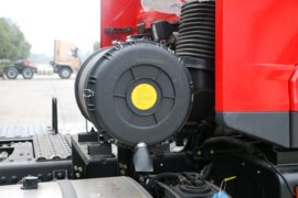 F200 牵引车底盘                                                图片