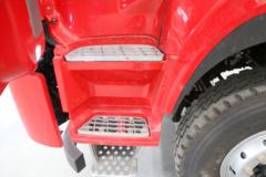一汽凌河 F200 375马力 6X4 5.6米自卸车(CAL3252C3KF4E5)