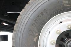 一汽凌河 F200 375马力 6X4 5.6米自卸车(CAL3252C3KF4E5)