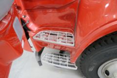 一汽凌河 180马力 7.8米排半冷藏车(CAL5181XLCE5)