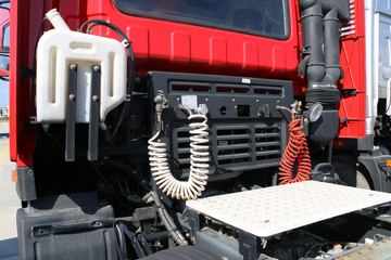 ����ʮͨ �����ؿ� 350���� 6X2ǣ����(STQ4251L07Y5D5)ͼƬ