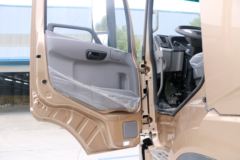 一汽凌河 F200重卡 500马力 6X4 牵引车(CAL4250C4GF4E5)