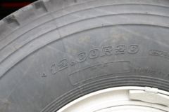 一汽凌河 F200重卡 500马力 6X4 牵引车(CAL4250C4GF4E5)