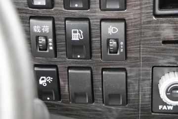 һ����� J6M�ؿ� 350���� 4X2ǣ����(�߶�)(CA4180P63K2AE5)ͼƬ