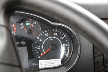 һ����� J6M�ؿ� 350���� 4X2ǣ����(�߶�)(CA4180P63K2AE5)ͼƬ